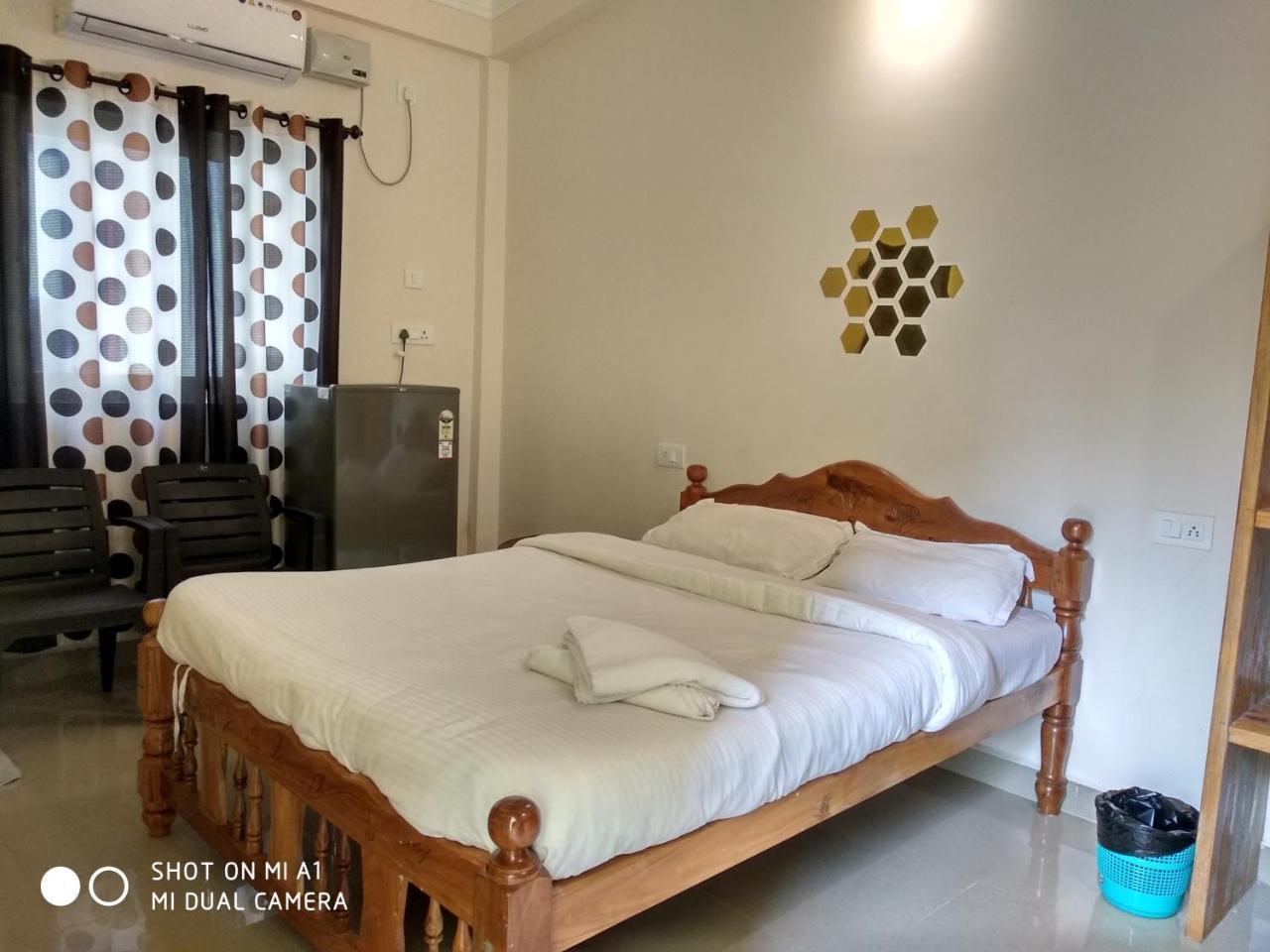 Candolim Beach Place Esterno foto