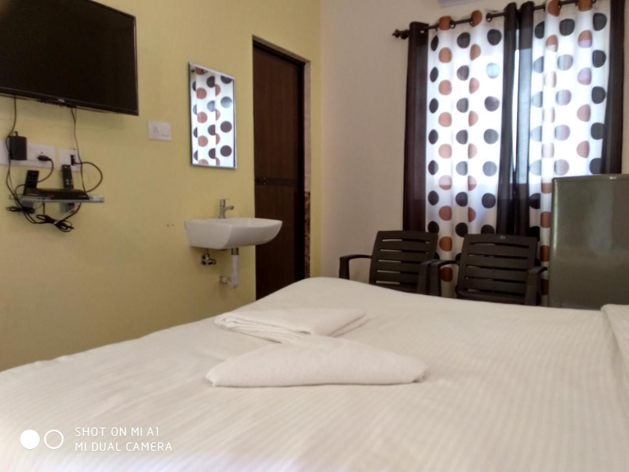 Candolim Beach Place Esterno foto