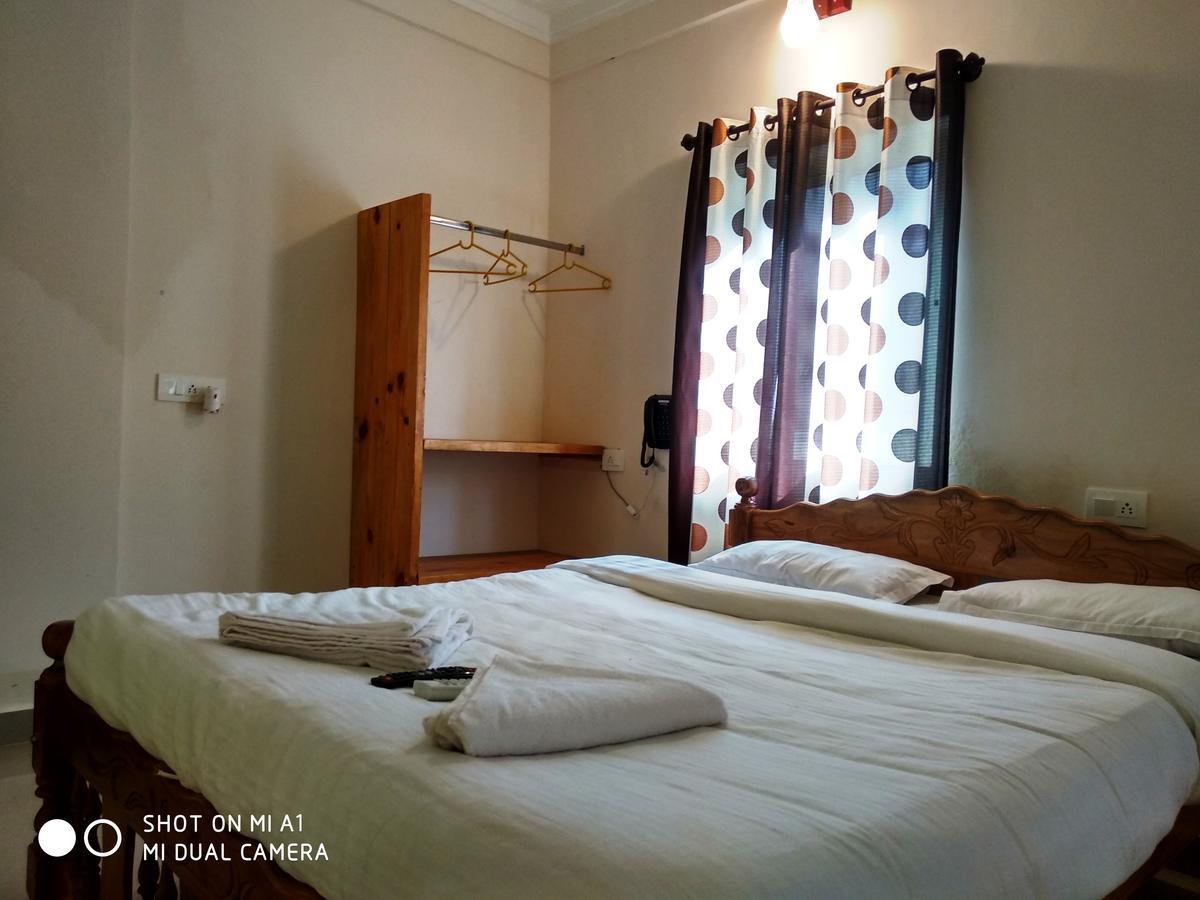 Candolim Beach Place Esterno foto